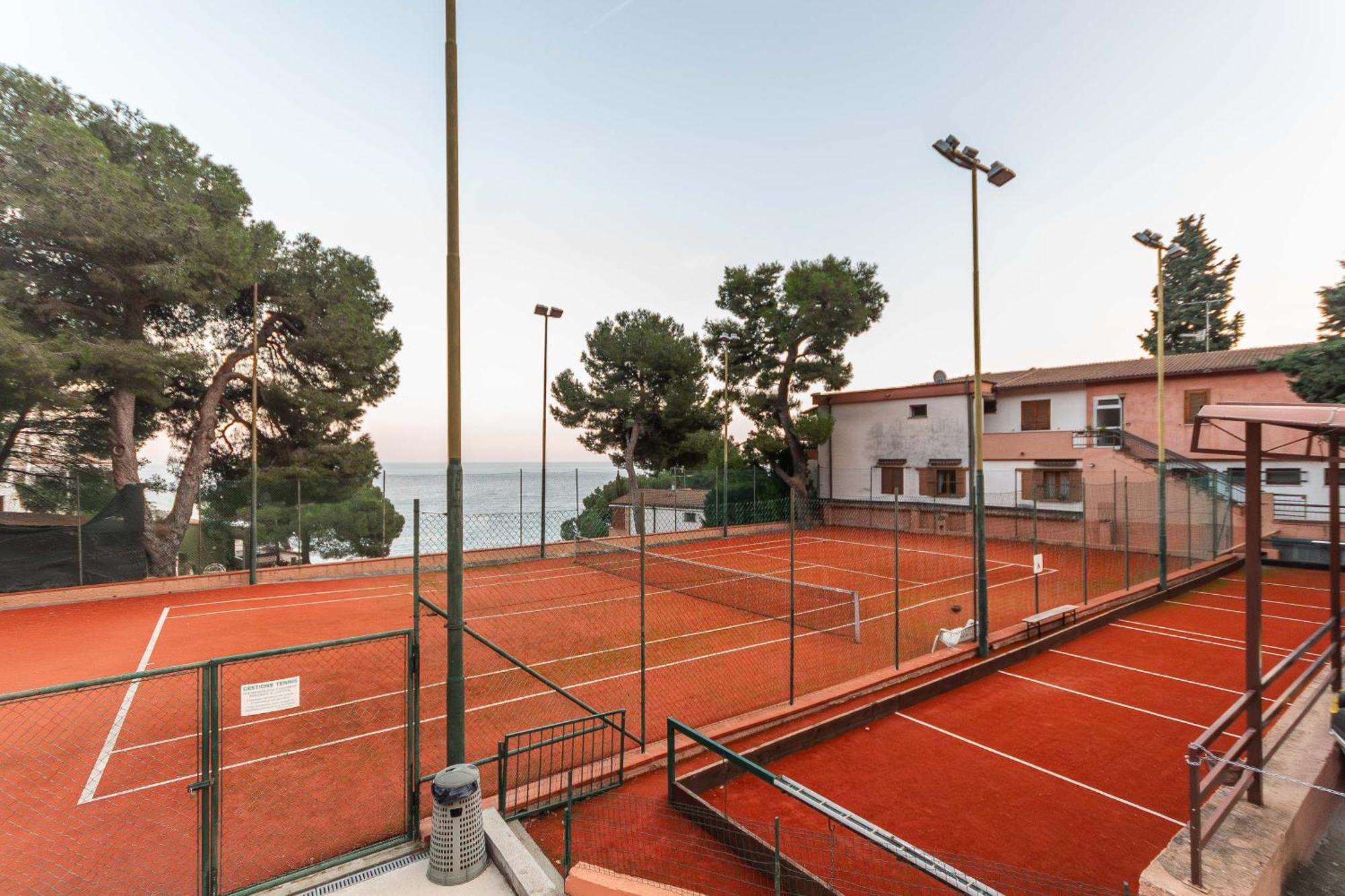 C22 Beachfront Villa - Spa Bath, Pool, Private Beach, Parking Free Marina dʼMarina dʼAndora Bagian luar foto