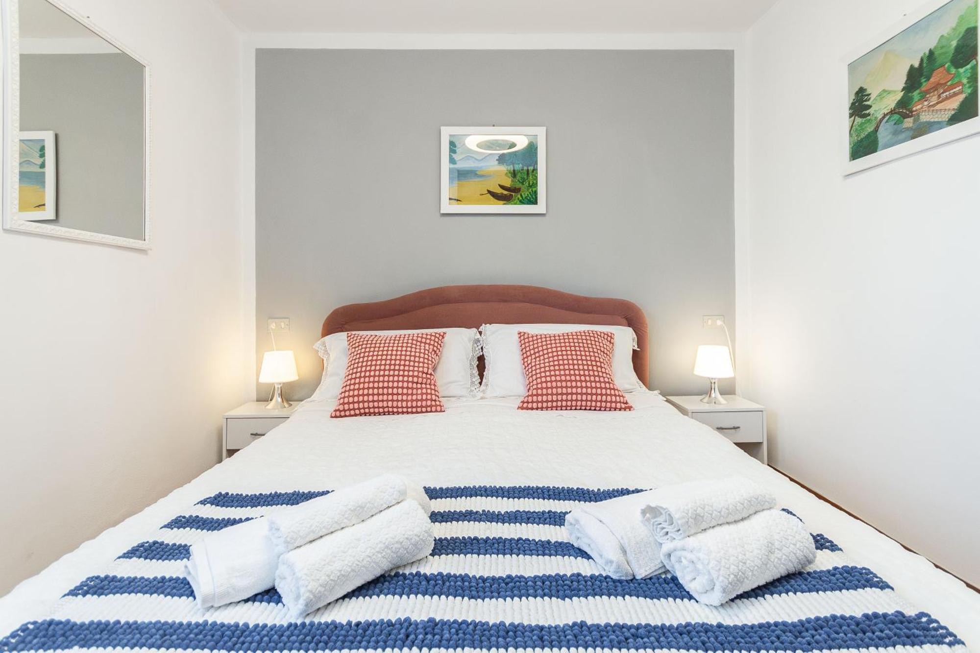 C22 Beachfront Villa - Spa Bath, Pool, Private Beach, Parking Free Marina dʼMarina dʼAndora Bagian luar foto