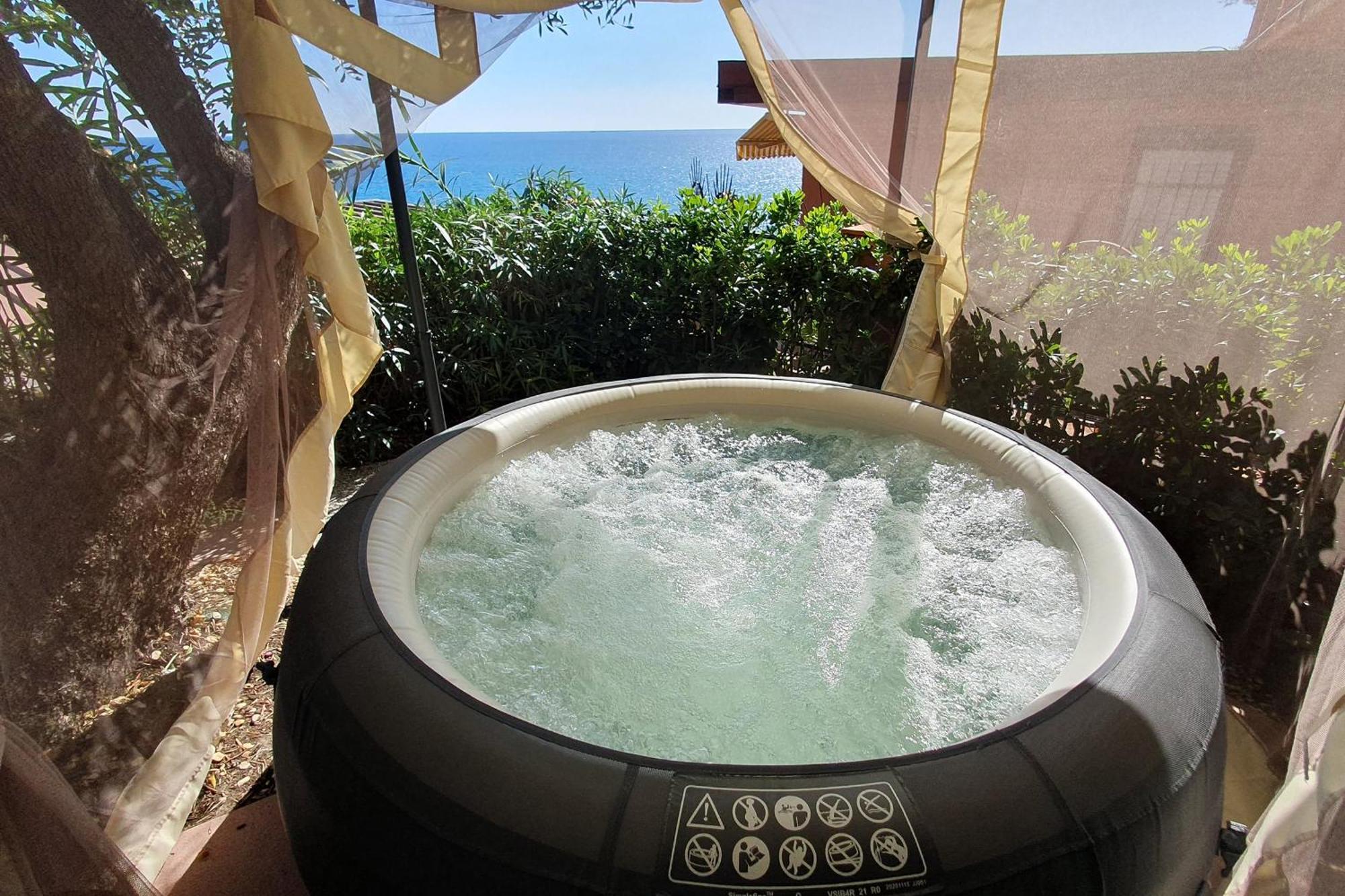 C22 Beachfront Villa - Spa Bath, Pool, Private Beach, Parking Free Marina dʼMarina dʼAndora Bagian luar foto